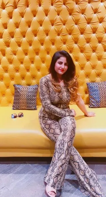 Shivani - call girls service in Udaipur